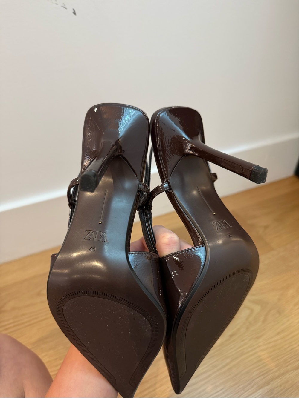 ZARA Dark Brown Patent Pointed Slingback Heels with Gold Accent - Picture 3 of 4